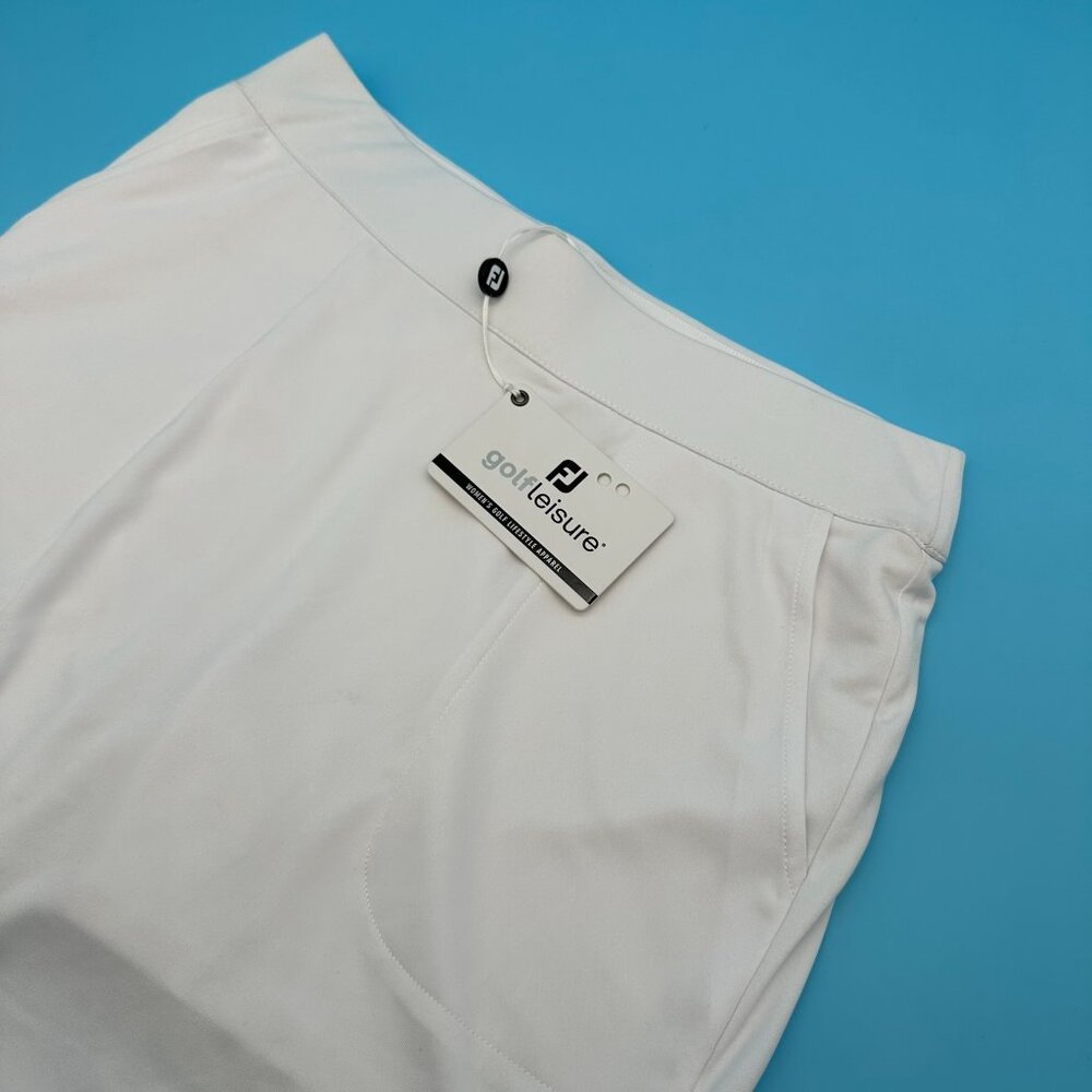 FootJoy Women's 17" Performance Knit Moisture Wicking Golf Skort, Size S, White